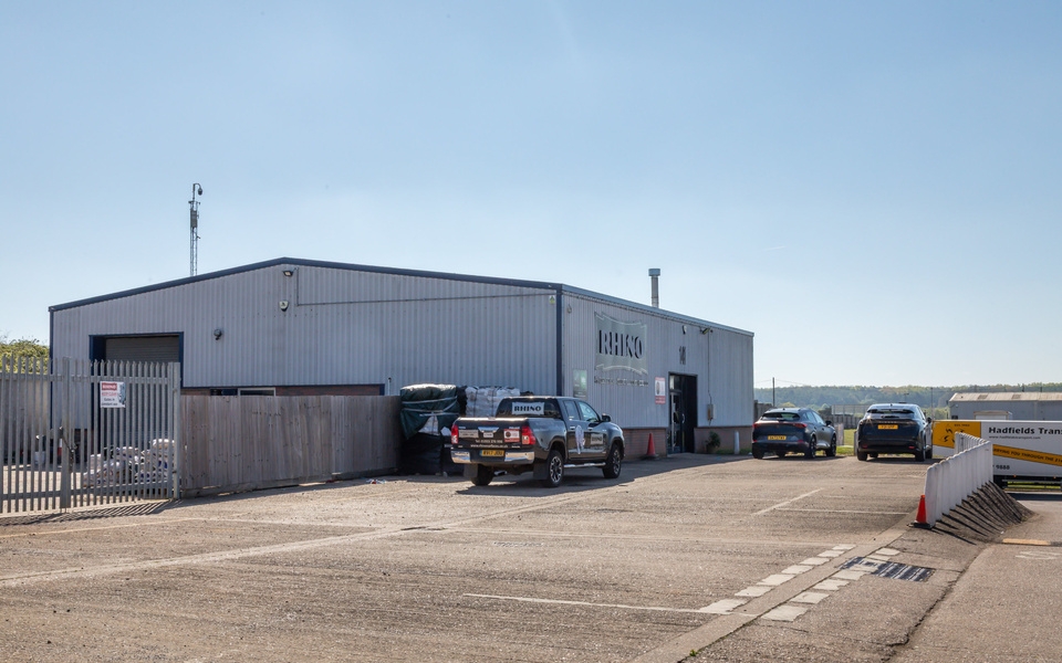 Leyland Trading Estate - Externals (7)